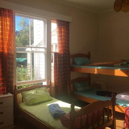 Honeysuckle House Hostel Nelson Buitenkant foto