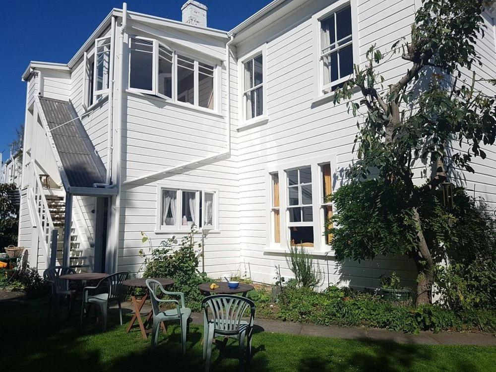 Honeysuckle House Hostel Nelson Buitenkant foto
